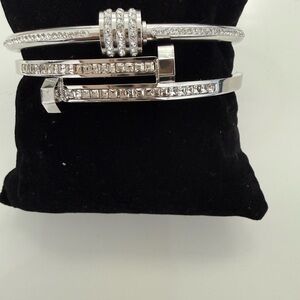 Elegant Silver Women's Bracelet Set